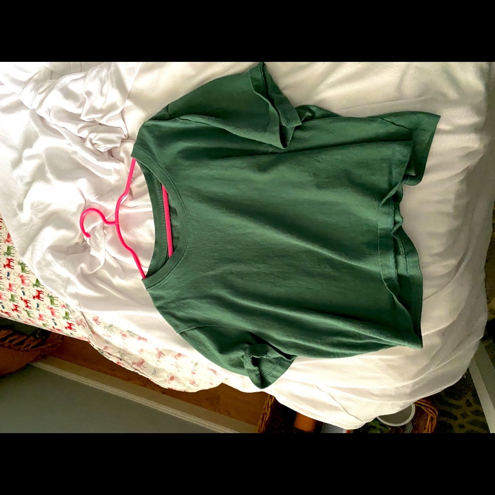 UO cropped green “best friend” tee